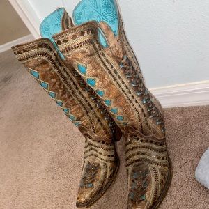 Corral boots